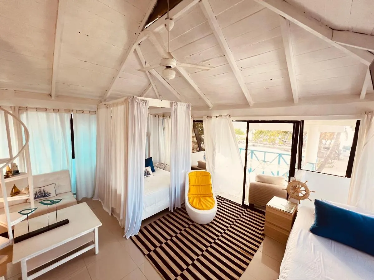 호텔 Bluemare Ecohotel Frente A La Playa Ensendada 푼타 루시아