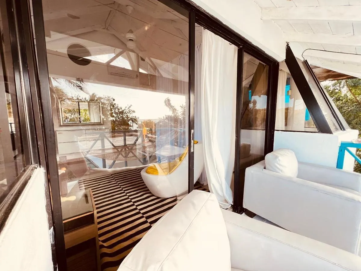 호텔 Bluemare Ecohotel Frente A La Playa Ensendada 푼타 루시아