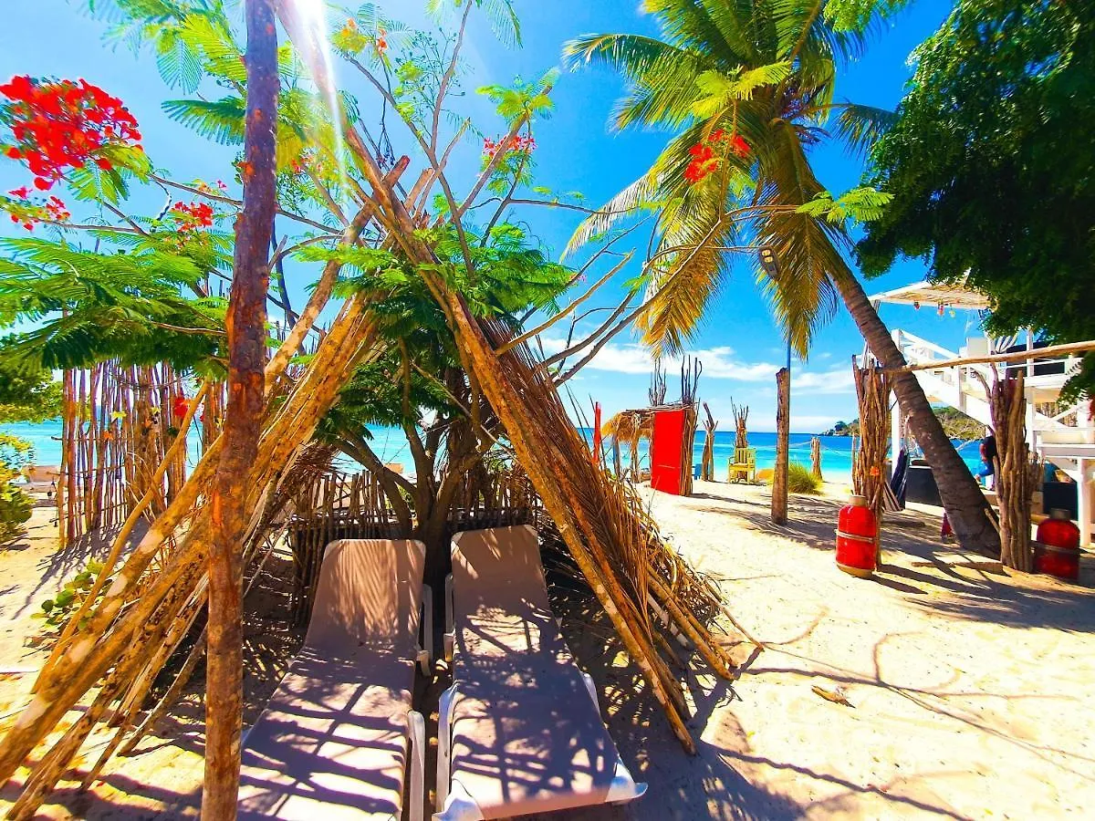 Bluemare Ecohotel Frente A La Playa Ensendada Punta Rucia