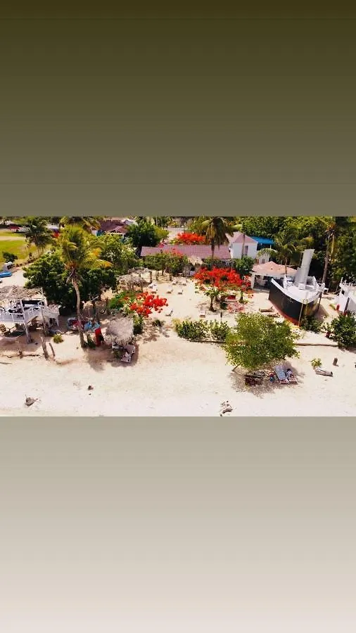 Hotel Bluemare Ecohotel Frente A La Playa Ensendada Punta Rucia