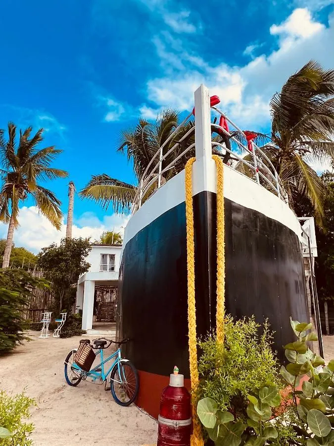 Bluemare Ecohotel Frente A La Playa Ensendada Punta Rucia Dominican Republic